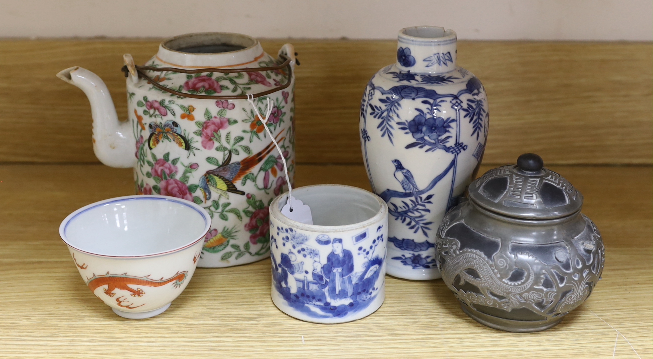 An early 20th century Chinese blue and white vase, a famille rose tea pot, etc. (5)